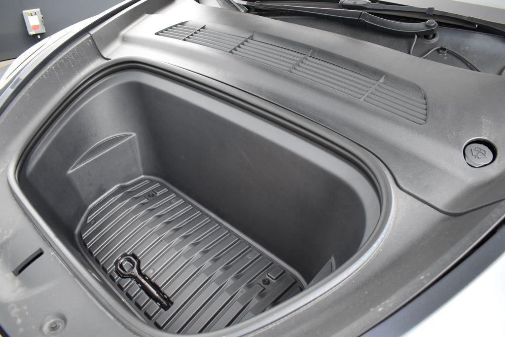 2023 Tesla MODEL Y LONG RANGE DUAL MOTOR ALL-WHEEL DRIVE 缩略图 21