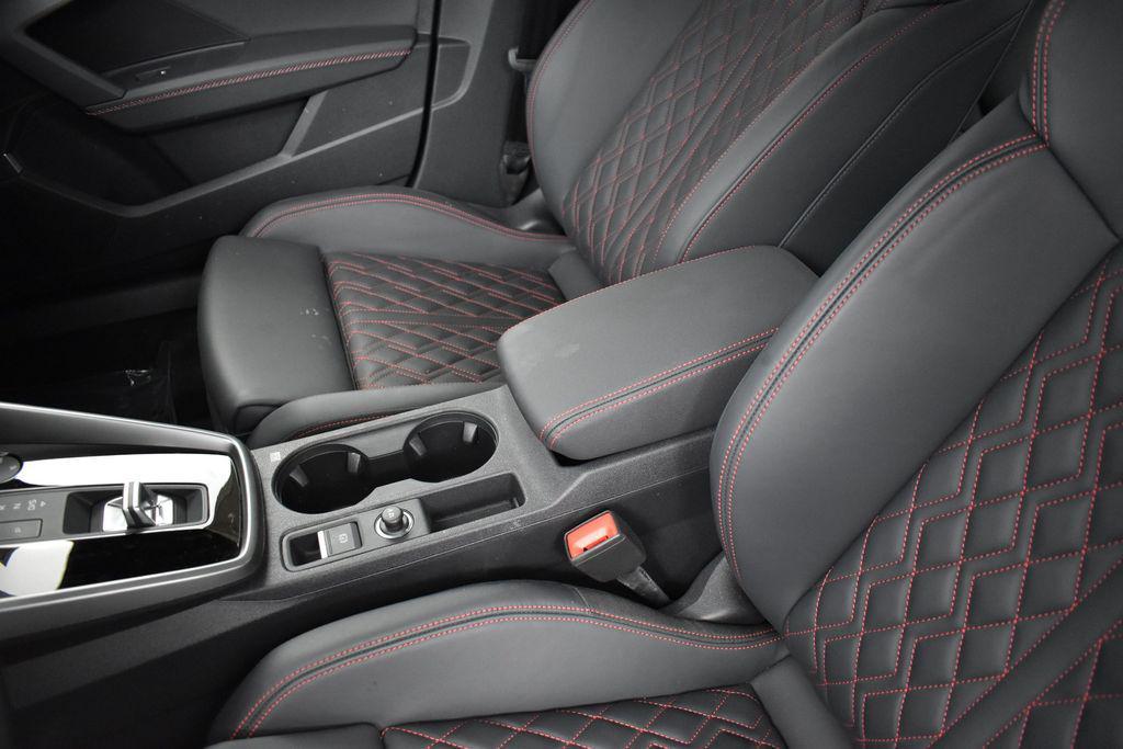 صورة 9 لـ 2023 AUDI S3 PRESTIGE TFSI QUATTRO S TRONIC