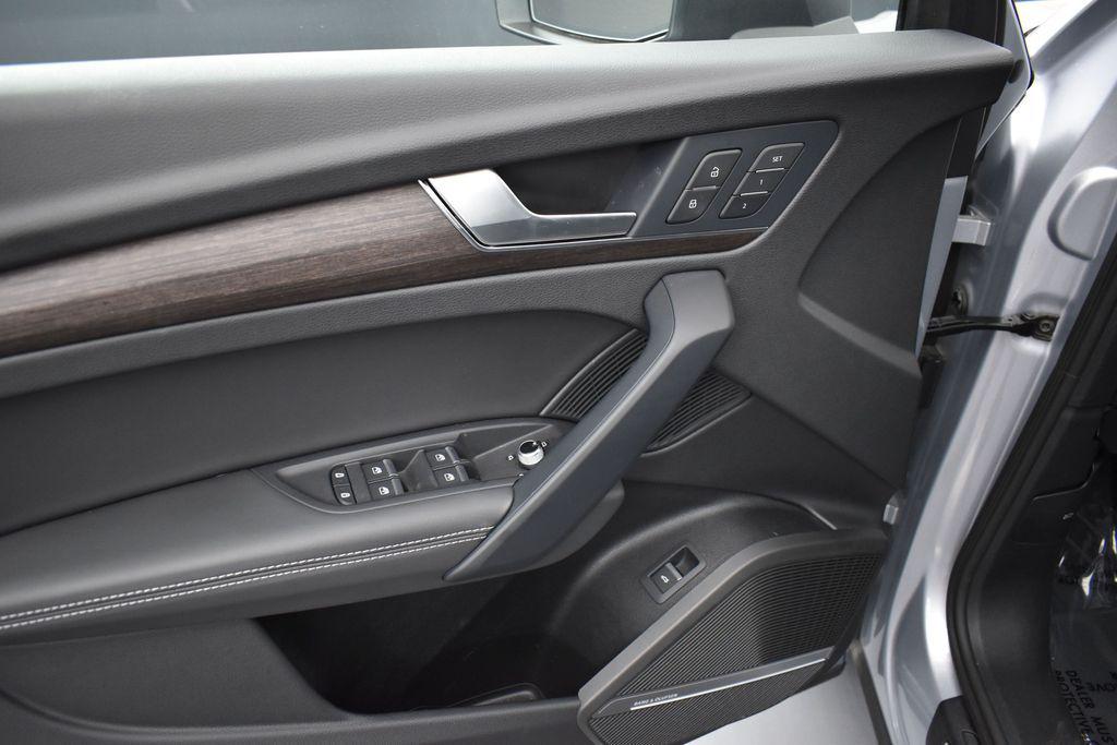 صورة 6 لـ 2025 AUDI Q5 45 S LINE PREMIUM PLUS