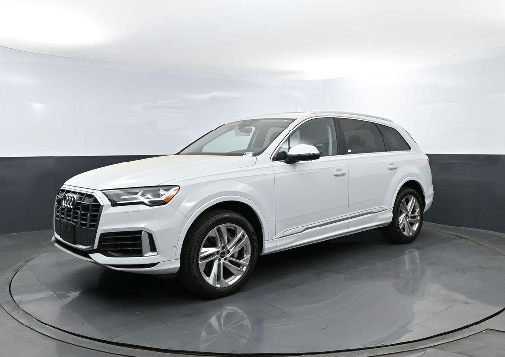 2022 Audi Q7 Premium Plus