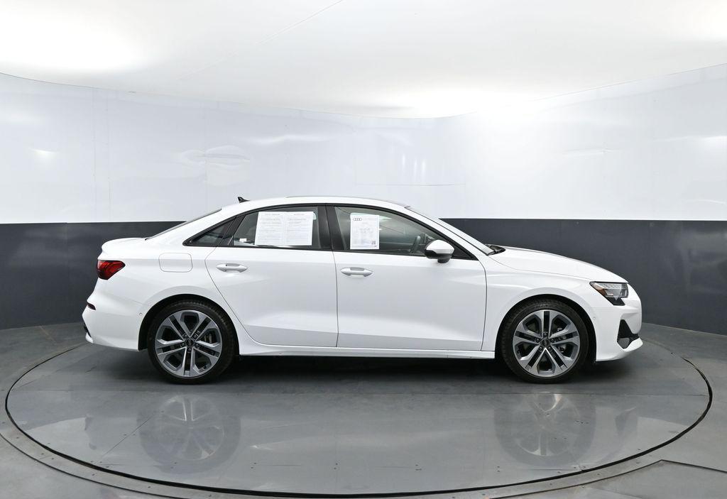 صورة 4 لـ 2025 AUDI A3 PREMIUM