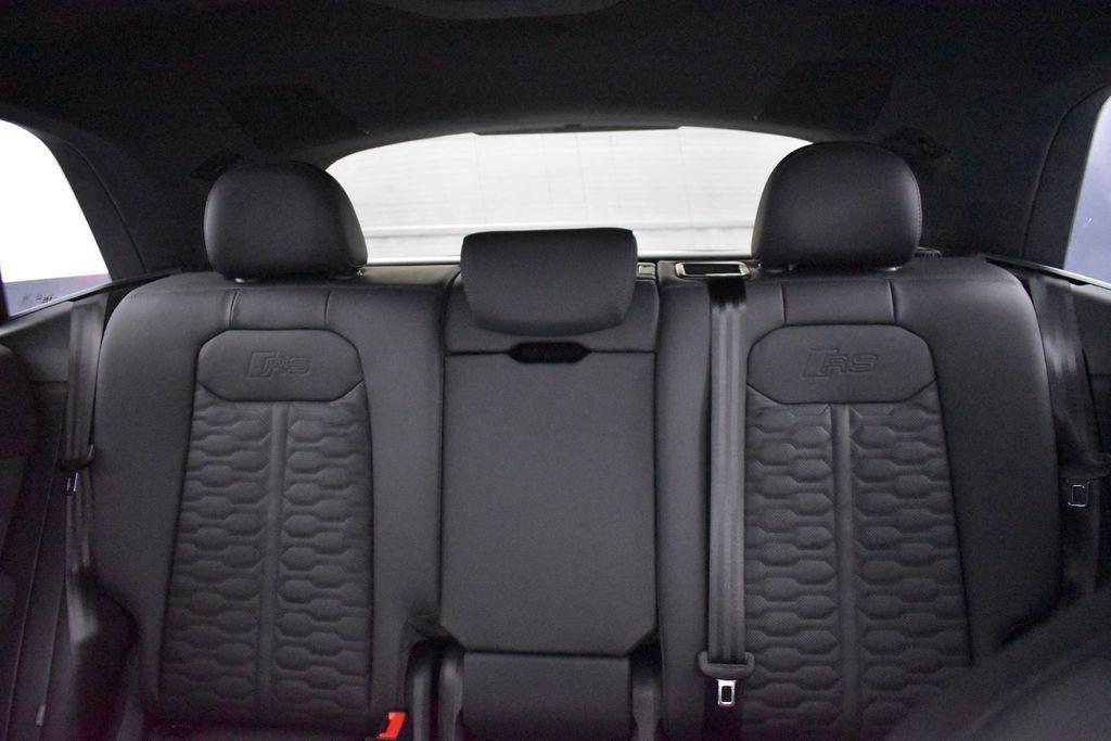 صورة مصغرة 18 لـ 2026 AUDI RS Q8 4.0T