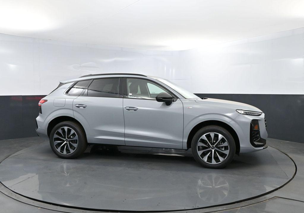 صورة 4 لـ 2026 AUDI Q3 TFSI QUATTRO S TRONIC
