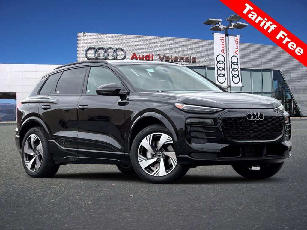 New 2025 Audi Q6 e-tron Premium Plus quattro
