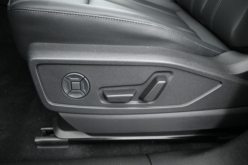 صورة مصغرة 6 لـ 2026 AUDI Q5 PREMIUM PLUS TFSI QUATTRO S TRONIC
