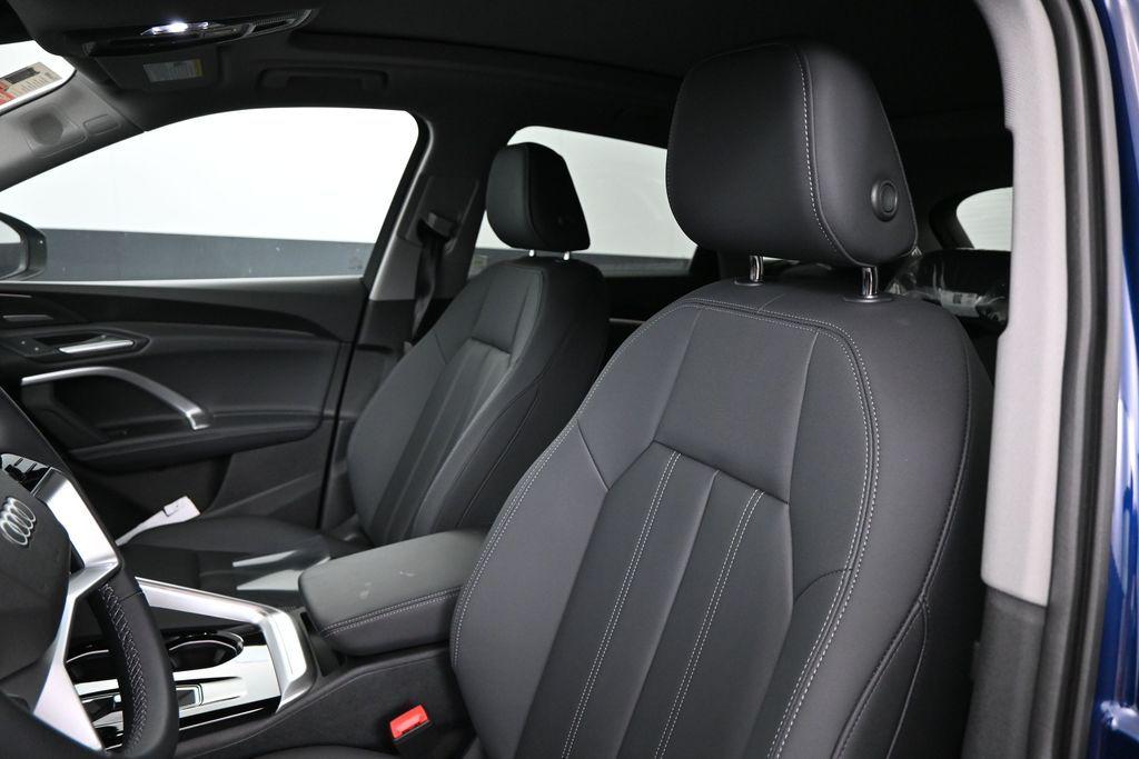 صورة مصغرة 7 لـ 2026 AUDI Q5 PREMIUM PLUS TFSI QUATTRO S TRONIC