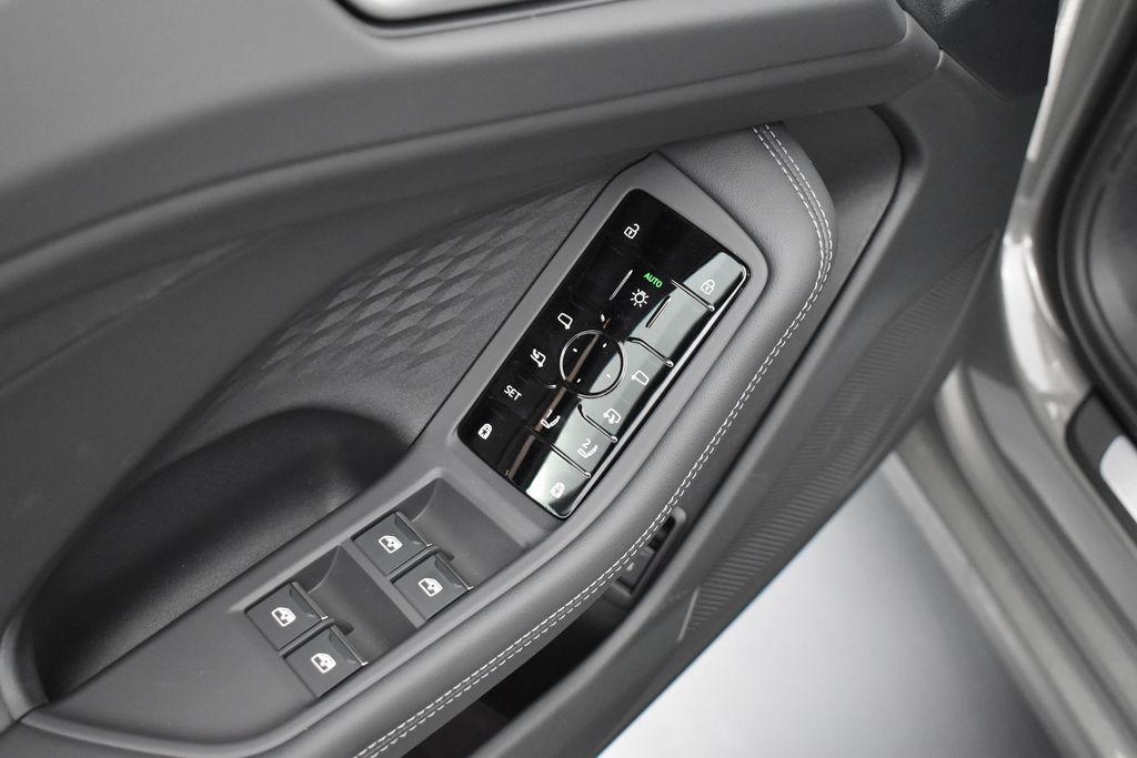صورة 6 لـ 2026 AUDI A6 PREMIUM QUATTRO S TRONIC