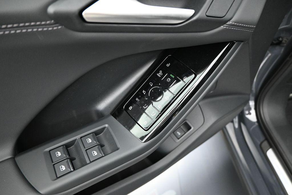 2027 AUDI SQ6 E-TRON PREMIUM PLUS QUATTRO 照片 6