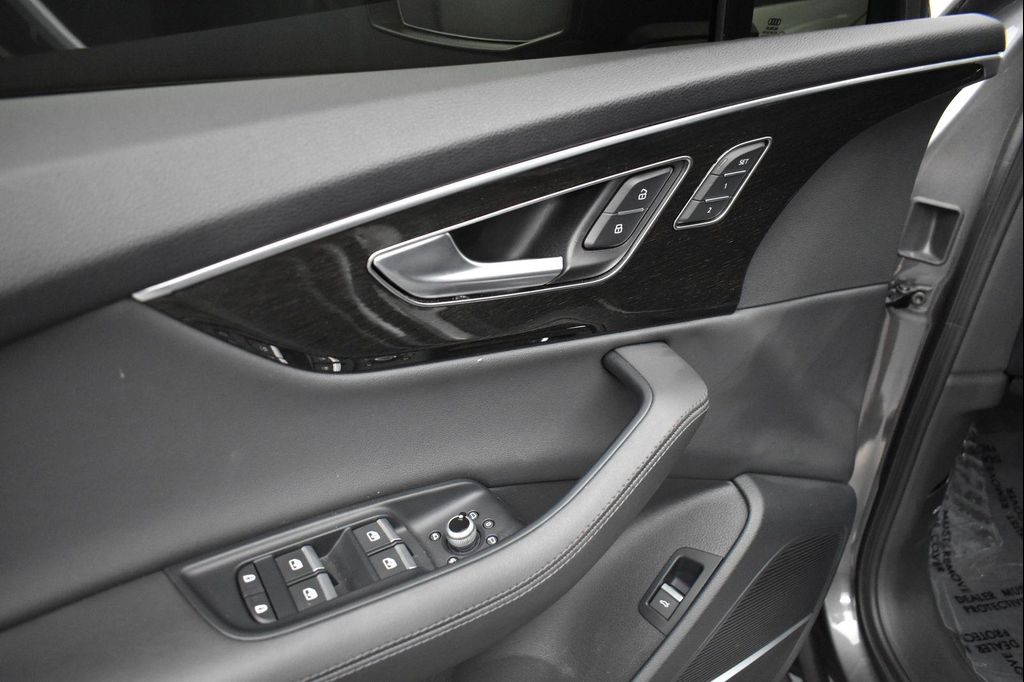 صورة 6 لـ 2023 AUDI Q7 55 PREMIUM PLUS