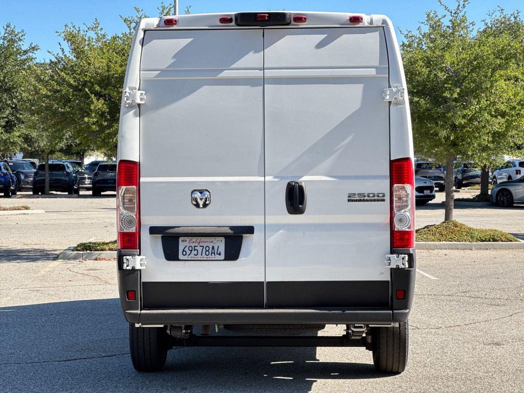 صورة 4 لـ 2025 RAM PROMASTER 2500 TRADESMAN
