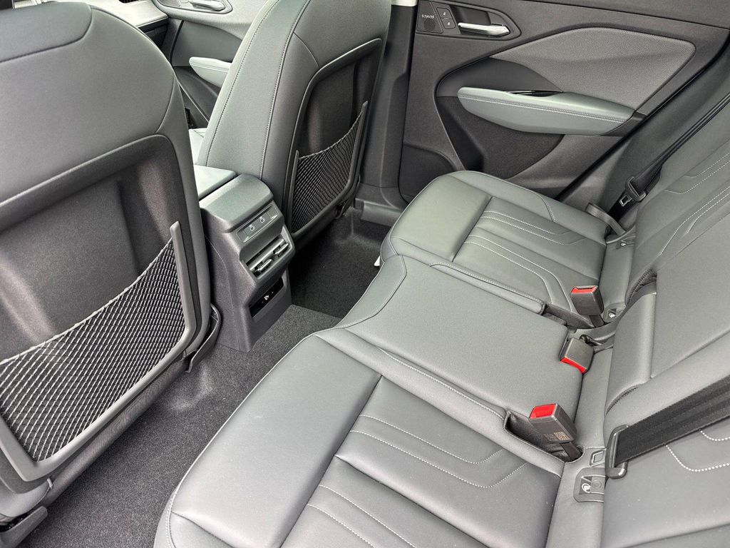 صورة 9 لـ 2026 AUDI Q3 TFSI QUATTRO S TRONIC