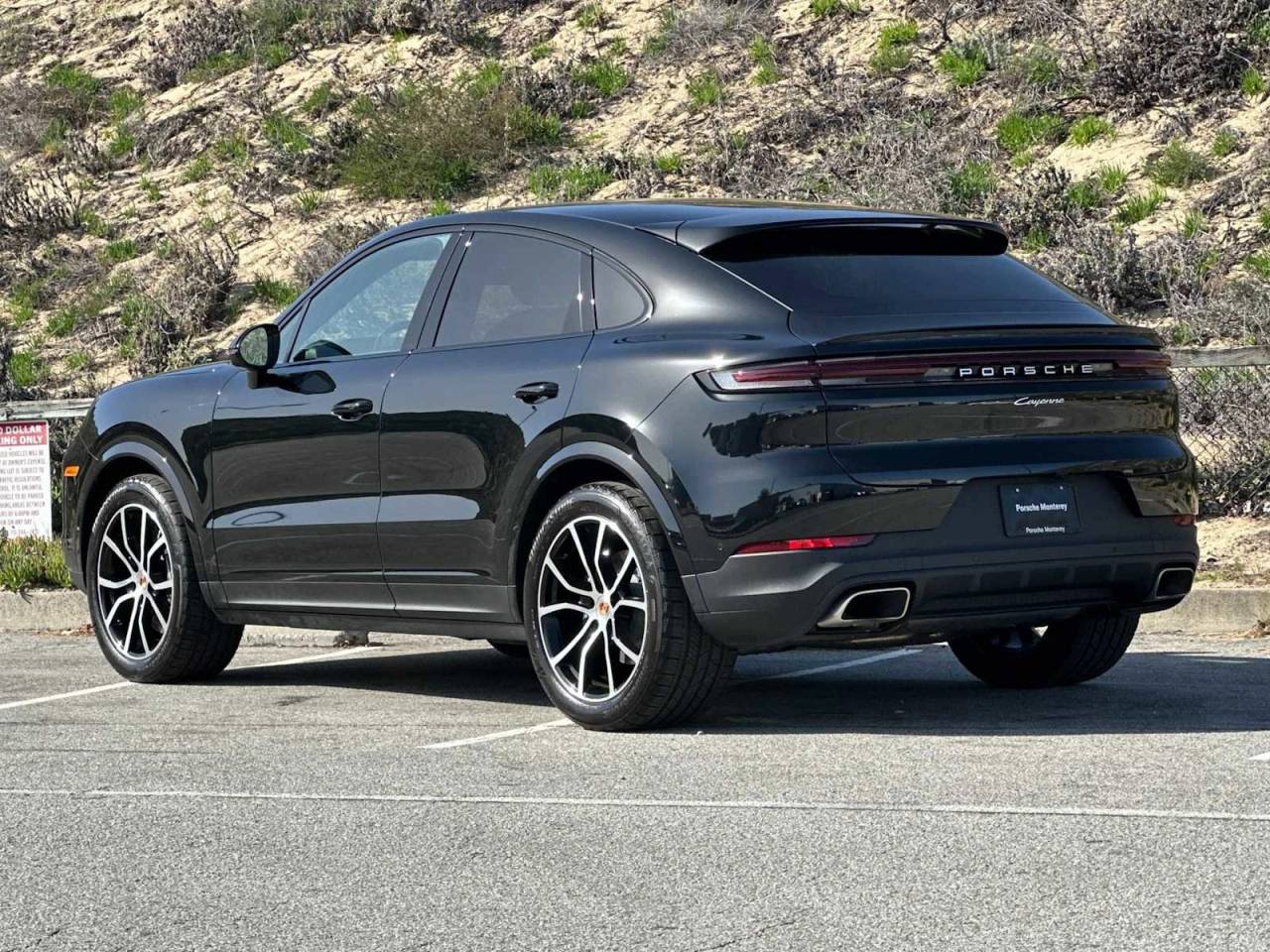 صورة 3 لـ 2025 Porsche CAYENNE