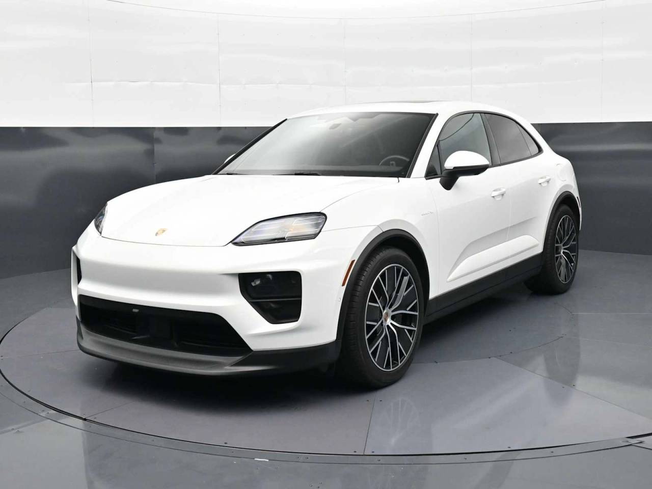 2025 Porsche MACAN — фото 1