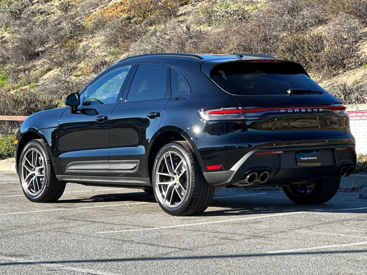 2026 Porsche MACAN — фото 3