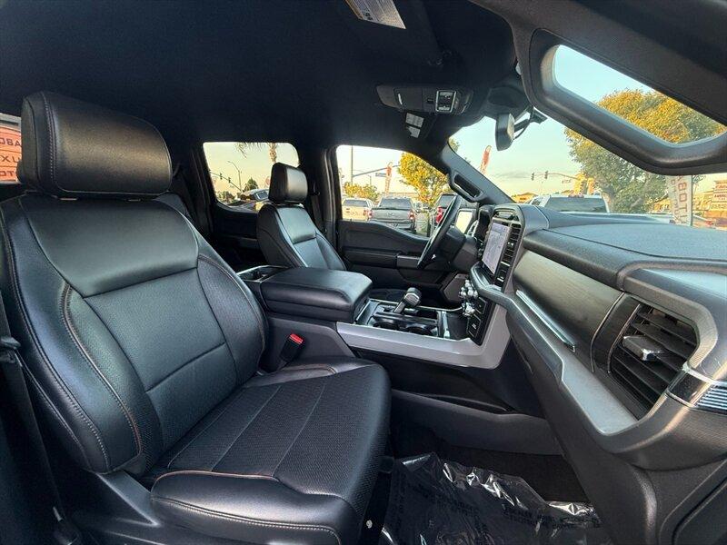 صورة مصغرة 44 لـ 2024 FORD F-150 LARIAT