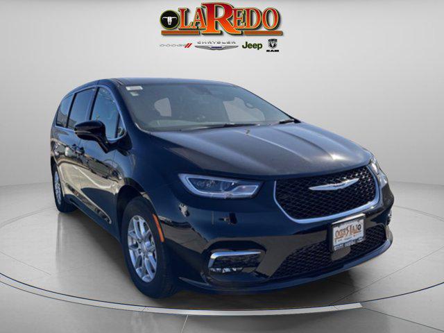 New 2026 Chrysler Pacifica L