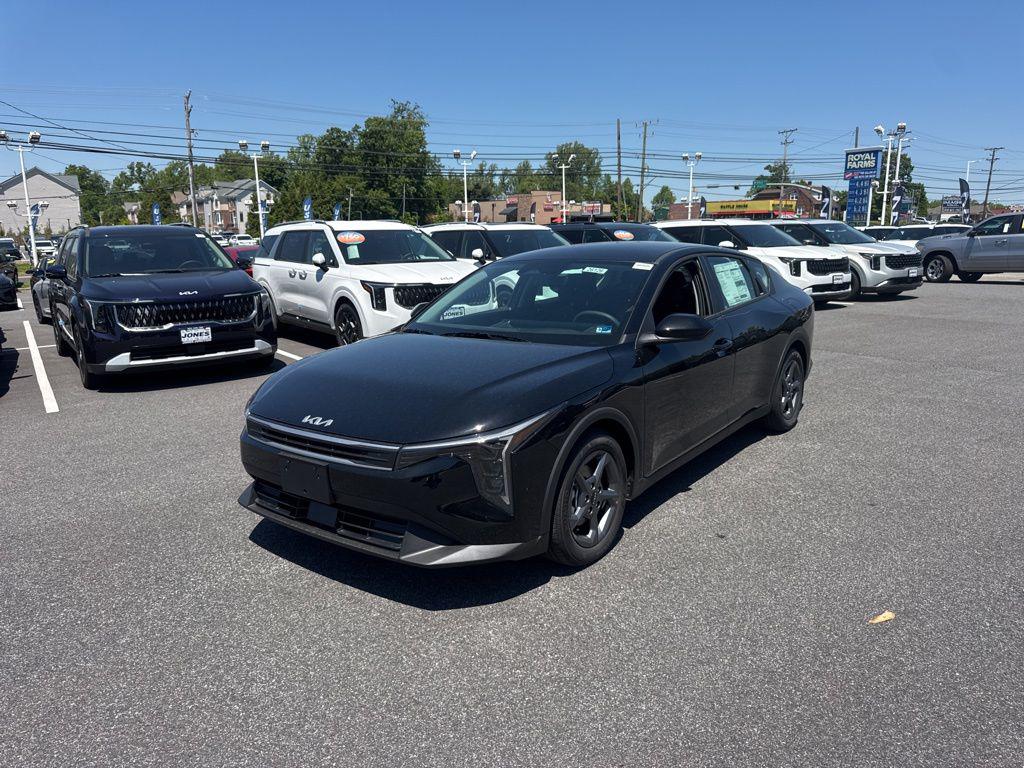 New 2026 Kia K4 LXS