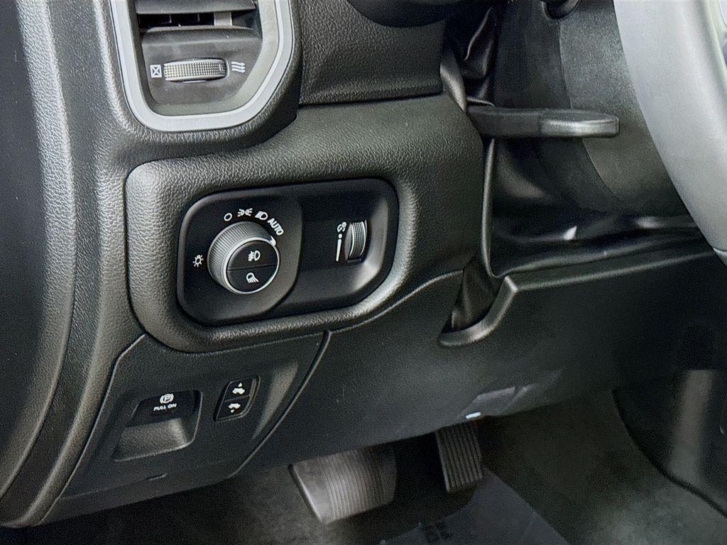 2023 RAM 1500 BIG HORN/LONE STAR — миниатюра 21