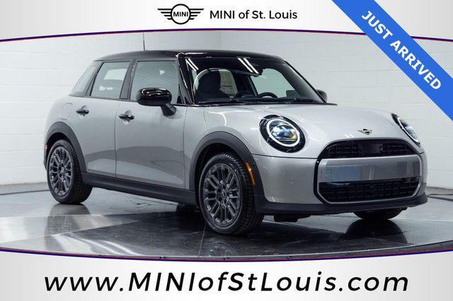 New 2026 MINI Hardtop Signature Plus