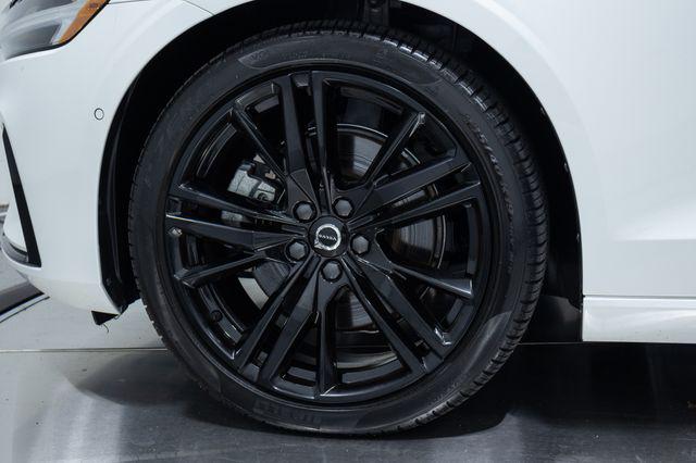 2024 Volvo S60 B5 PLUS BLACK EDITION — миниатюра 27