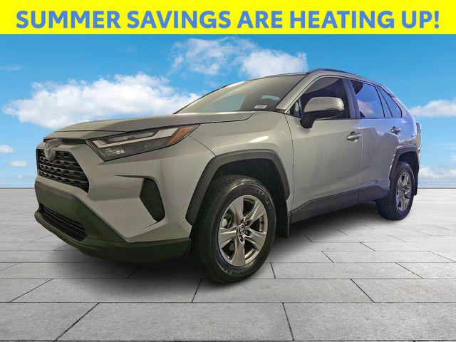 2025 Toyota RAV4 XLE 照片 4