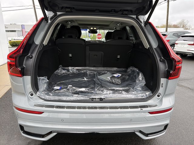 2026 Volvo XC60 PLUS 照片 9