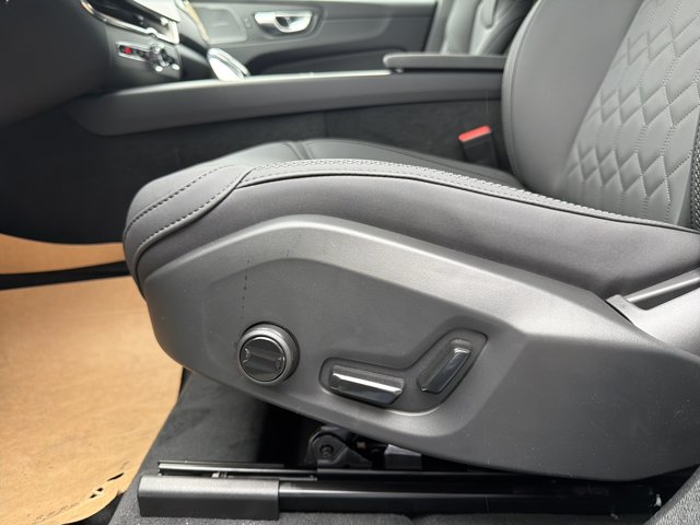 صورة مصغرة 10 لـ 2026 Volvo XC60 PLUG-IN HYBRID PLUS