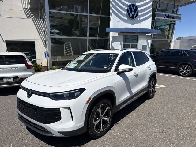 New 2026 Volkswagen Tiguan SE