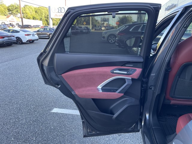 صورة 13 لـ 2025 AUDI SQ5 SPORTBACK PREMIUM PLUS