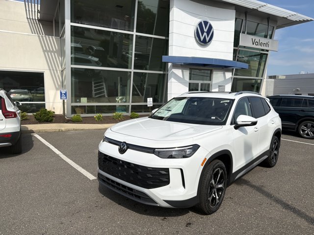 New 2026 Volkswagen Tiguan SE