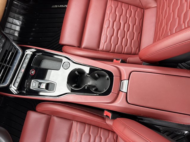 صورة 10 لـ 2024 AUDI E-TRON GT PRESTIGE