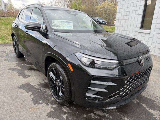 New 2026 Volkswagen Tiguan SE R-Line Black