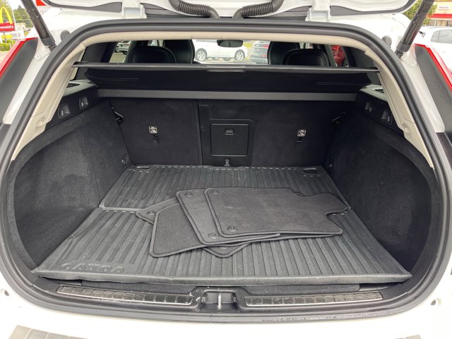 صورة مصغرة 20 لـ 2024 Volvo V60 CROSS COUNTRY PLUS