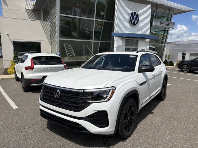New 2026 Volkswagen Atlas Cross Sport 2.0T SEL R-Line Black