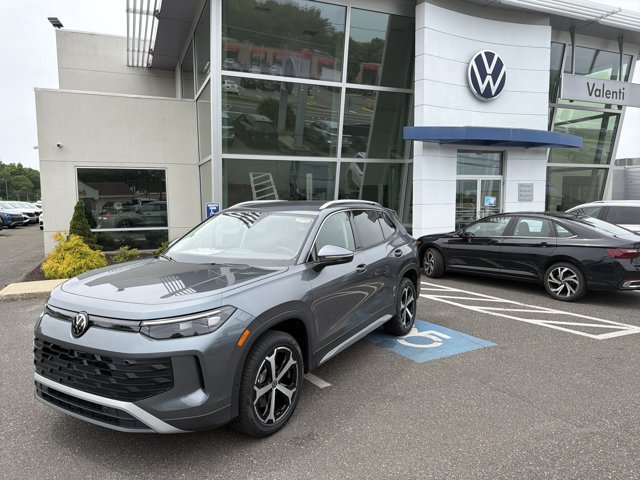 New 2026 Volkswagen Tiguan SE