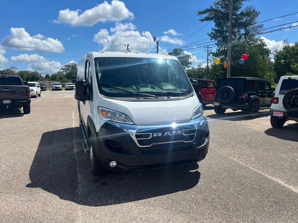 2025 RAM PROMASTER 2500 TRADESMAN — фото 4