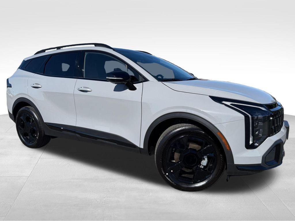 New 2026 Kia Sportage Hybrid X-Line