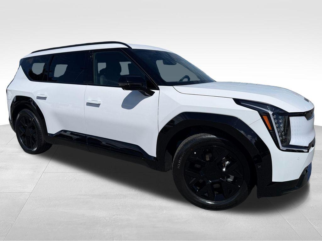 New 2026 Kia EV9 Land