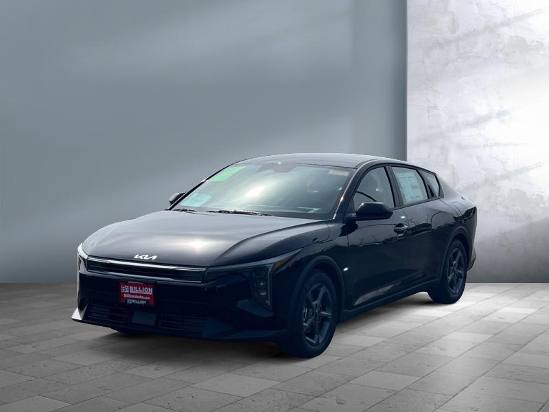 New 2026 Kia K4 LXS