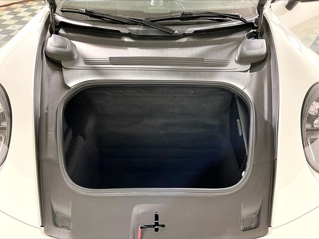 صورة مصغرة 25 لـ 2020 Porsche 911 CARRERA