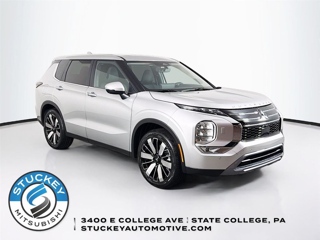 New 2026 Mitsubishi Outlander SE S-AWC