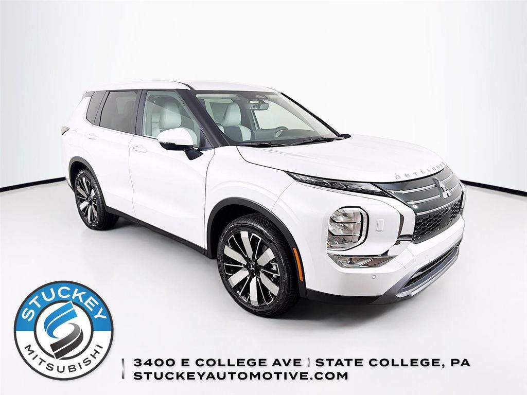 New 2026 Mitsubishi Outlander SE S-AWC