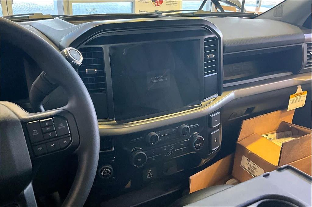 FORD F-150 XL - 6