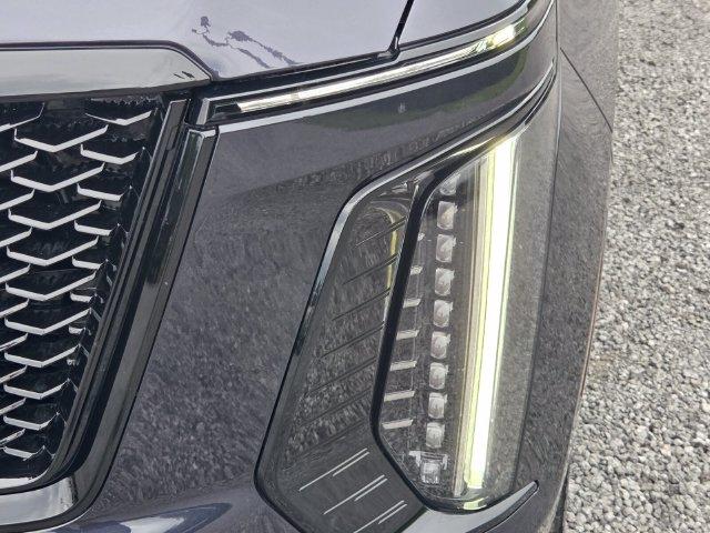 صورة 10 لـ 2025 Cadillac ESCALADE SPORT PLATINUM