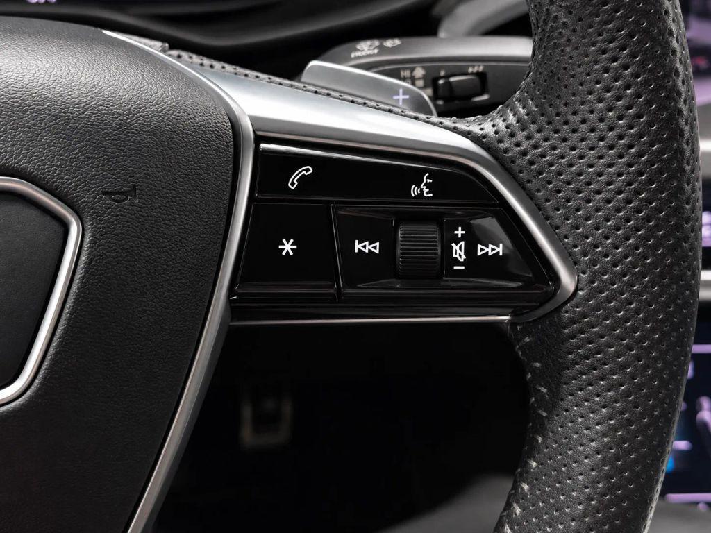 2020 AUDI S6 PREMIUM PLUS TFSI QUATTRO TIPTRONIC — фото 33