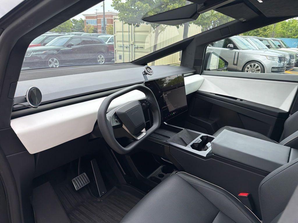 TESLA CYBERTRUCK BASE - 8