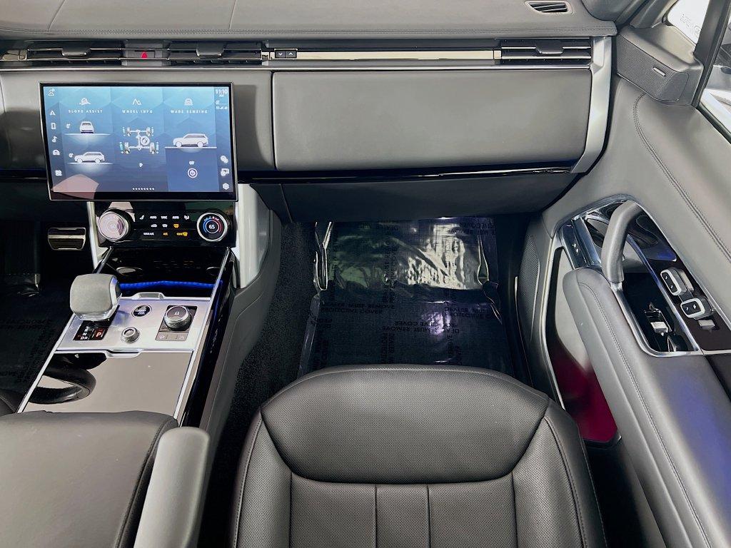2023 LAND Rover RANGE ROVER P400 SE — миниатюра 25