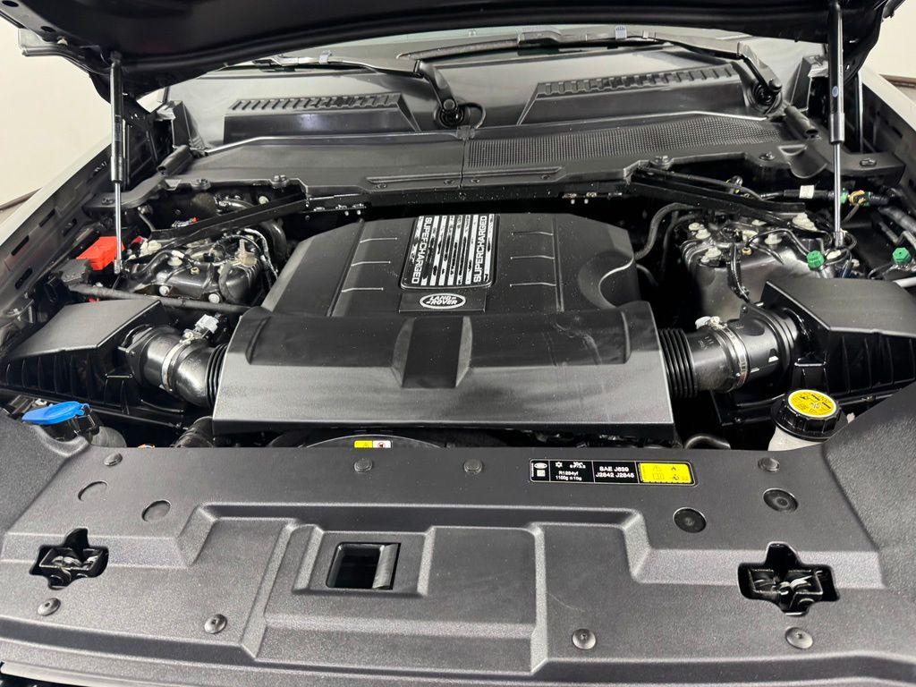 2025 LAND Rover DEFENDER P500 V8 — фото 34