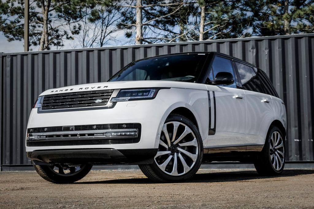 New 2026 Land Rover Range Rover P530 SE