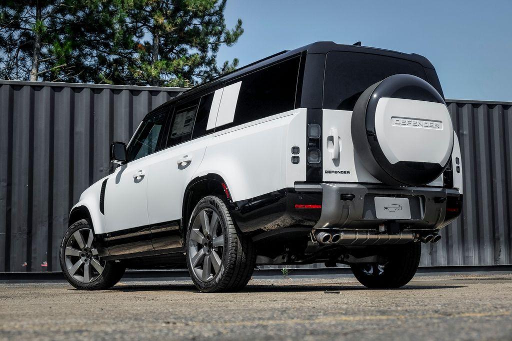 2026 LAND Rover DEFENDER P500 V8 — миниатюра 2